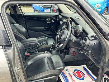 Used MINI Hatch 2019 for sale - 78594647: Photo