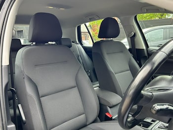 Used Volkswagen Golf 2018 for sale - 78594662: Photo