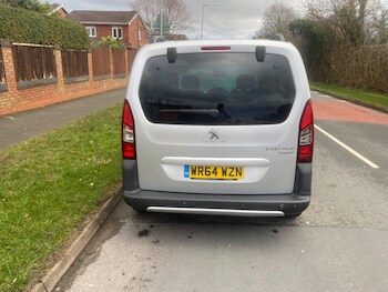 Used Peugeot Partner Tepee 2015 for sale - 77421347: Photo