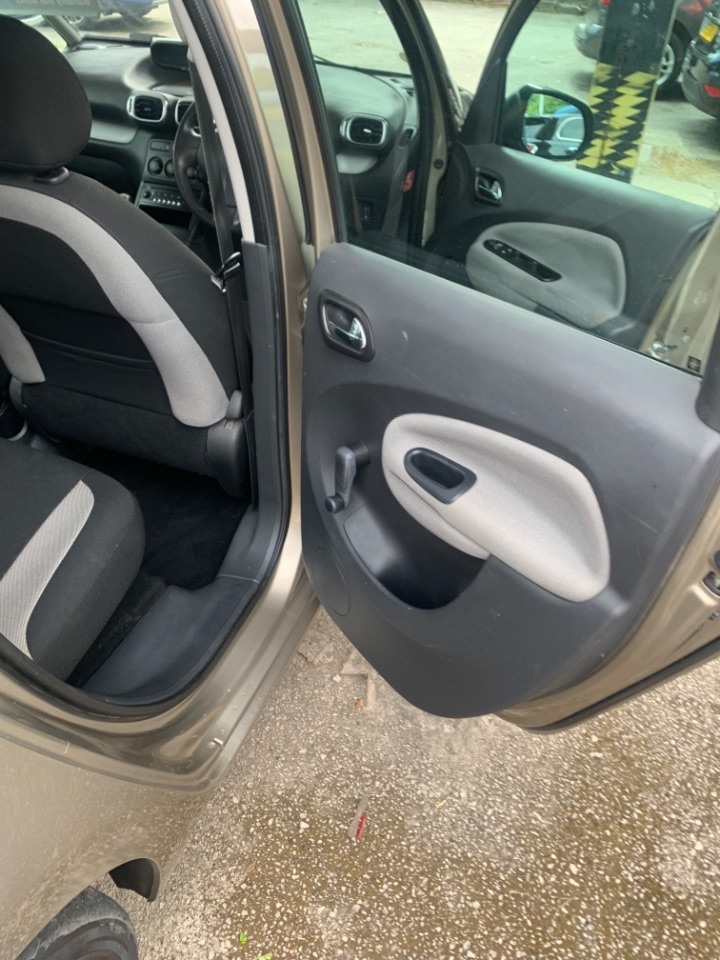 Used Dacia Duster 2013 for sale - 77107083: Photo 16