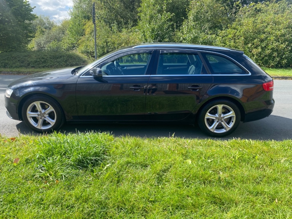 Used Audi A4 2013 for sale - 77107078: Photo 2