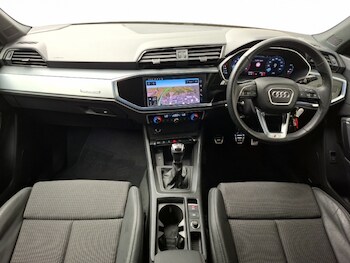 Used Audi Q3 2023 for sale - 76484176: Photo