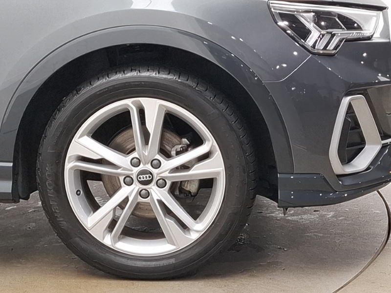 Used Audi Q3 2023 for sale - 76484176: Photo 9