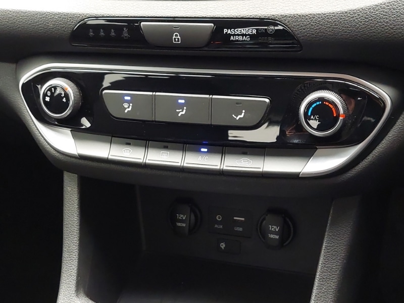 Used Hyundai i30 2018 for sale - 76414497: Photo 15