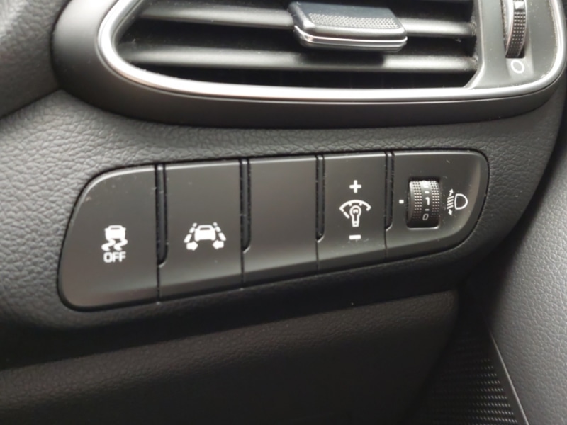 Used Hyundai i30 2018 for sale - 76414497: Photo 17