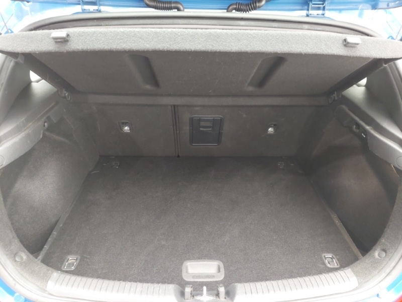 Used Hyundai i30 2018 for sale - 76414497: Photo 8