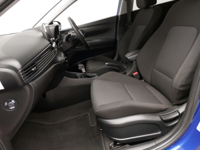 Used Hyundai i20 2023 for sale - 78225200: Photo 5