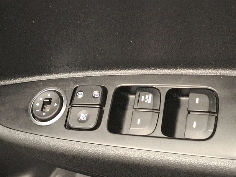 Used Hyundai i10 2016 for sale - 76726249: Photo 19