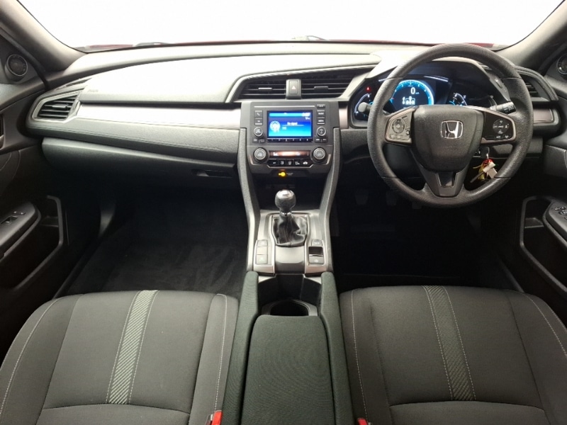 Used Honda Civic 2018 for sale - 76571751: Photo 2