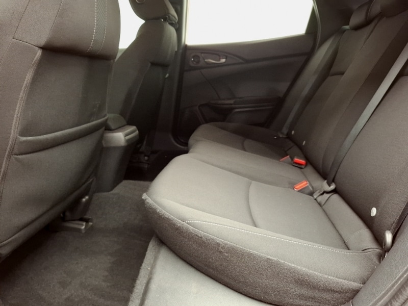 Used Honda Civic 2018 for sale - 76571751: Photo 6