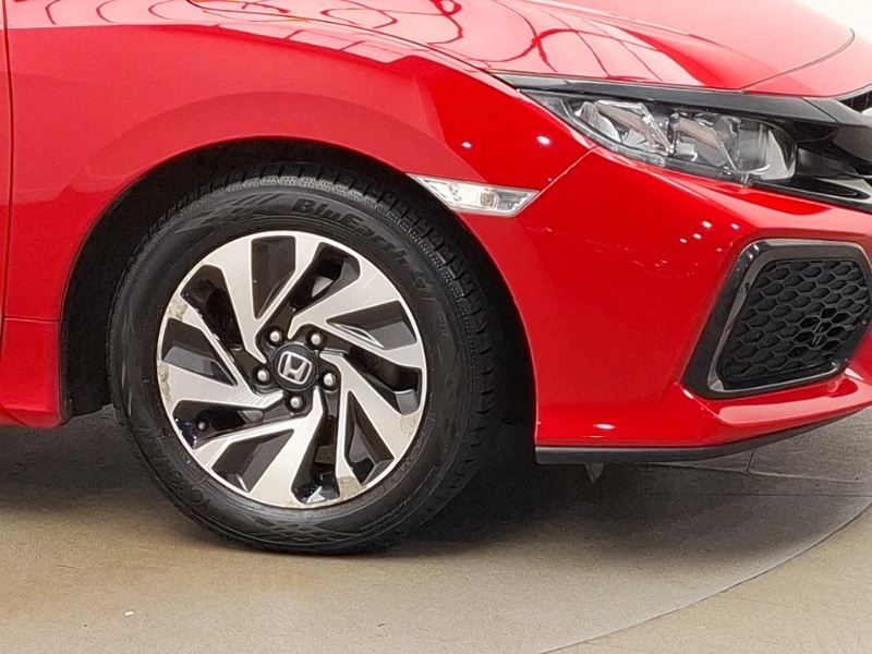 Used Honda Civic 2018 for sale - 76571751: Photo 9