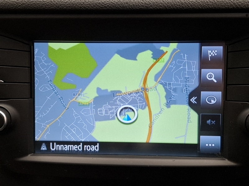 Used Toyota Avensis 2017 for sale - 76493180: Photo 14