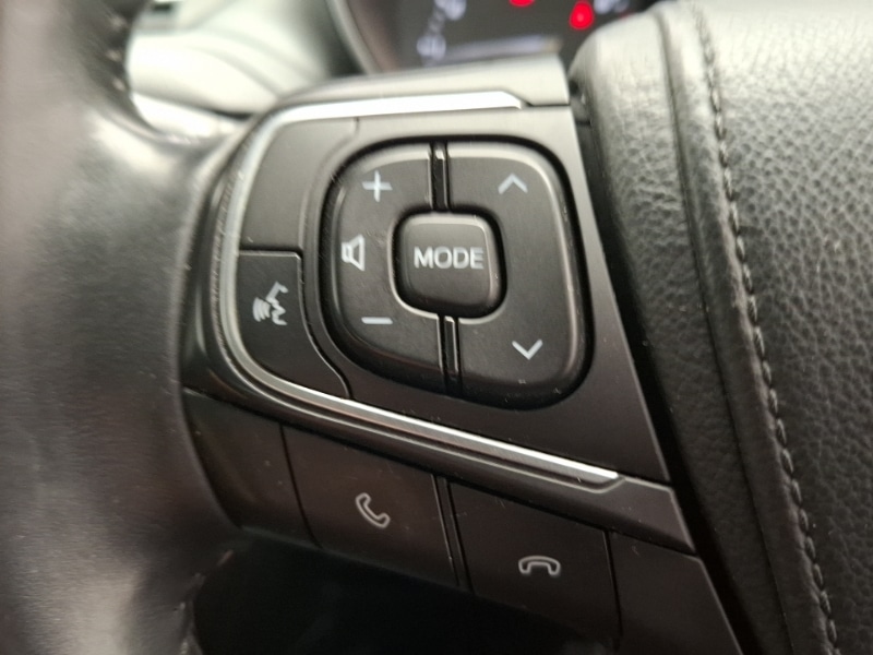 Used Toyota Avensis 2017 for sale - 76493180: Photo 16