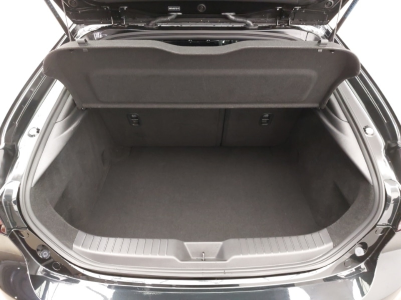 Used Mazda Mazda3 2025 for sale - 76860646: Photo 8