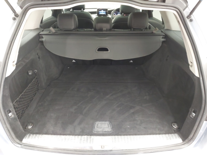 Used Mercedes-Benz C Class 2017 for sale - 76663968: Photo 8