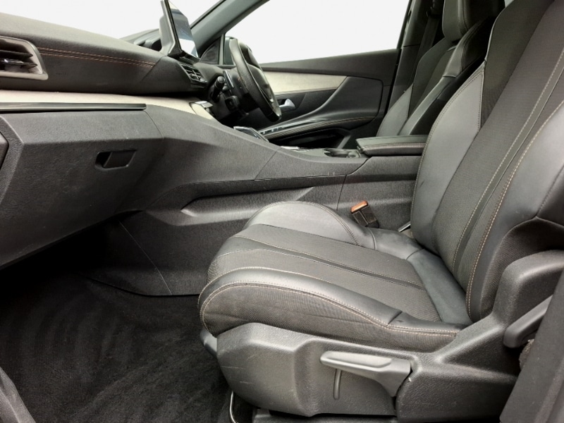 Used Peugeot 5008 2022 for sale - 76358627: Photo 5