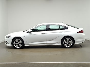 Used Vauxhall Insignia 2019 for sale - 79440208: Photo