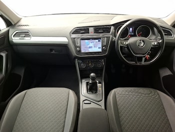 Used Volkswagen Tiguan 2017 for sale - 77600797: Photo