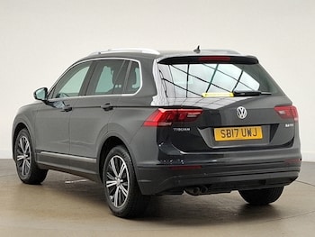 Used Volkswagen Tiguan 2017 for sale - 77600797: Photo