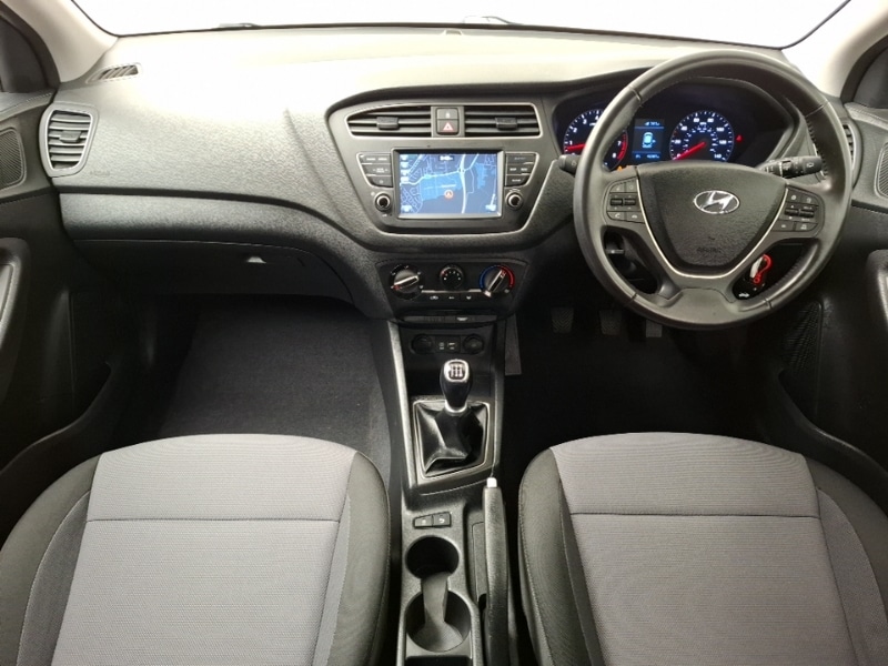 Used Hyundai i20 2019 for sale - 77008735: Photo 2