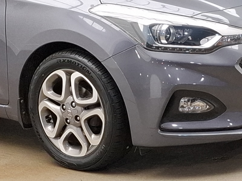 Used Hyundai i20 2019 for sale - 77008735: Photo 9