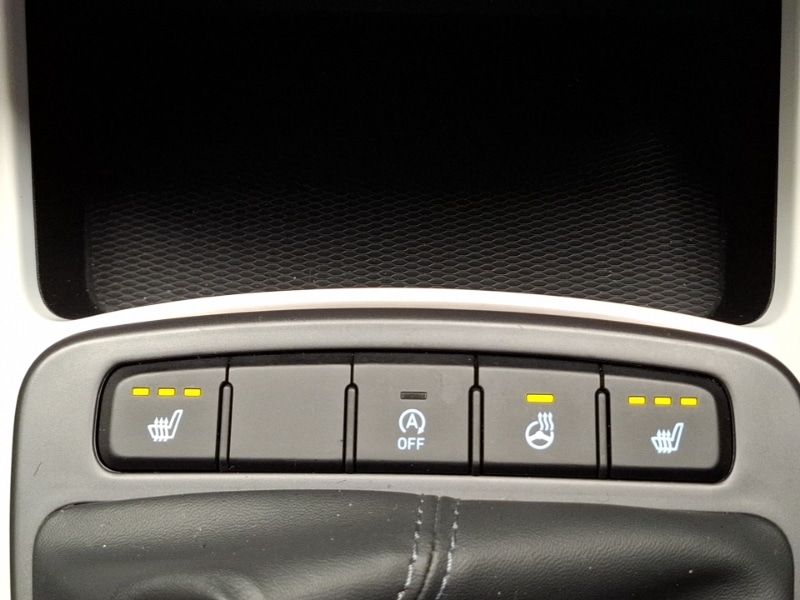 Used Hyundai i10 2023 for sale - 76145661: Photo 15