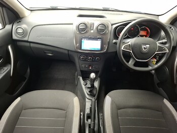 Used Dacia Sandero Stepway 2018 for sale - 77209510: Photo