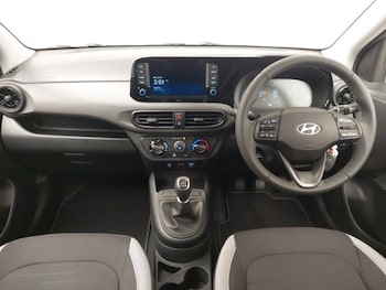 Used Hyundai i10 2025 for sale - 77115052: Photo