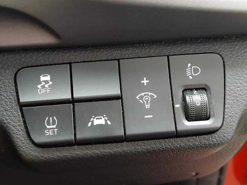 Used Kia Stonic 2018 for sale - 76925015: Photo 14