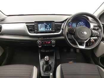 Used Kia Stonic 2018 for sale - 76925015: Photo