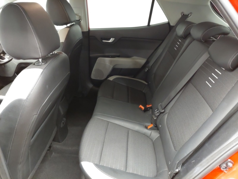 Used Kia Stonic 2018 for sale - 76925015: Photo 6