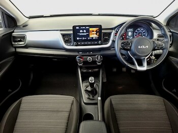 Used Kia Stonic 2023 for sale - 78327354: Photo