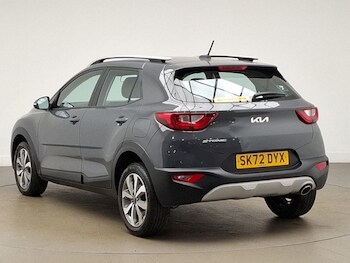 Used Kia Stonic 2023 for sale - 78327354: Photo