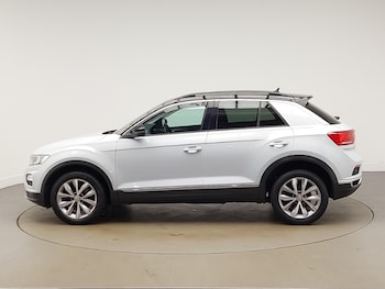 Used Volkswagen T-Roc 2018 for sale - 78877008: Photo