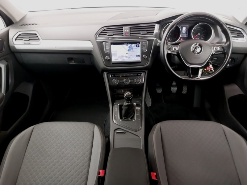 Used Volkswagen Tiguan 2017 for sale - 78126125: Photo 2