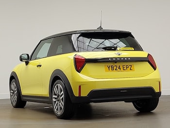 Used MINI Cooper 2024 for sale - 75963929: Photo