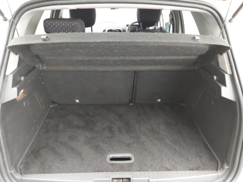 Used Renault Captur 2017 for sale - 77433208: Photo 8