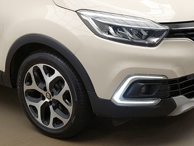 Used Renault Captur 2017 for sale - 77433208: Photo 9