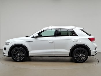 Used Volkswagen T-Roc 2019 for sale - 76543693: Photo