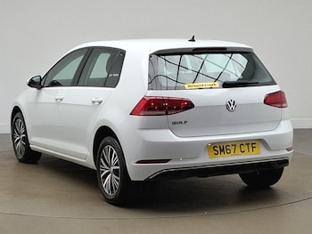 Used Volkswagen Golf 2017 for sale - 78327700: Photo