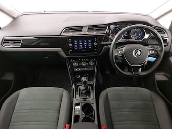 Used Volkswagen Touran 2022 for sale - 76860637: Photo