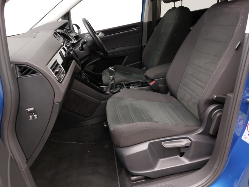 Used Volkswagen Touran 2022 for sale - 76860637: Photo 5