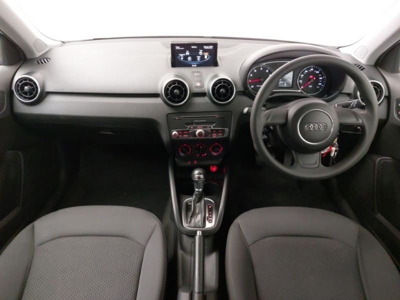 Used Audi A1 2018 for sale - 77289652: Photo 2