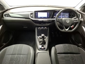 Used Vauxhall Grandland 2023 for sale - 76150765: Photo 2