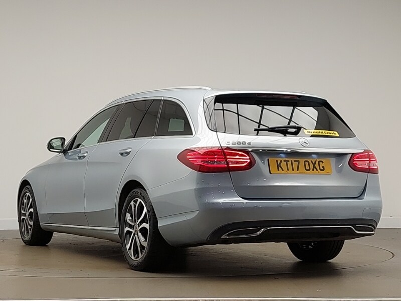 Used Mercedes-Benz C Class 2017 for sale - 76579186: Photo 3