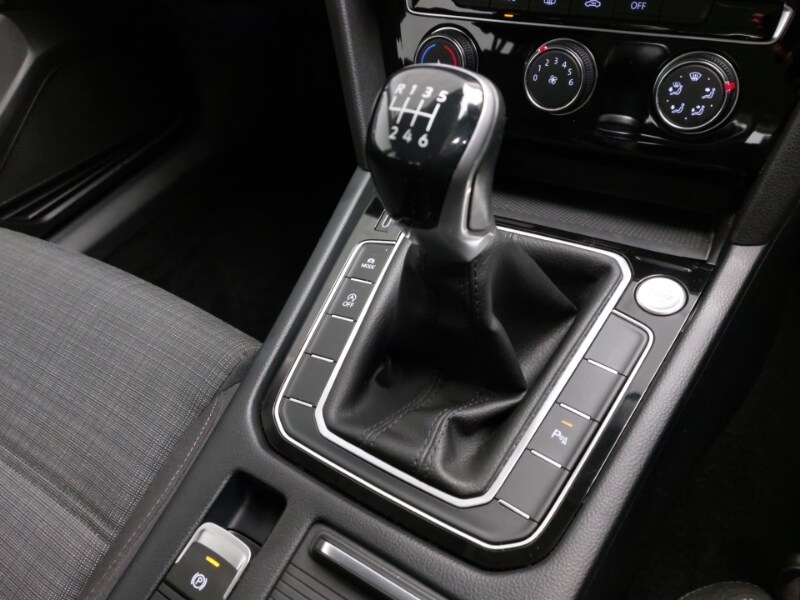 Used Volkswagen Passat 2021 for sale - 77663880: Photo 16