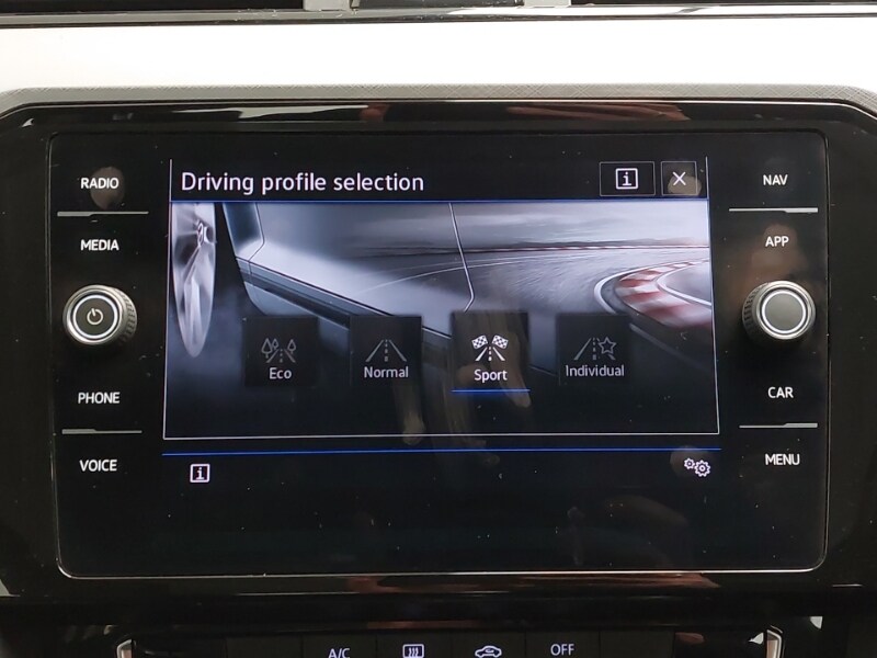 Used Volkswagen Passat 2021 for sale - 77663880: Photo 17