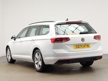 Used Volkswagen Passat 2021 for sale - 77663880: Photo