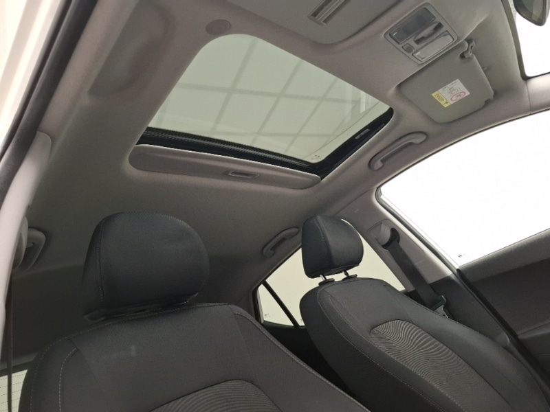 Used Hyundai i10 2017 for sale - 77183807: Photo 18