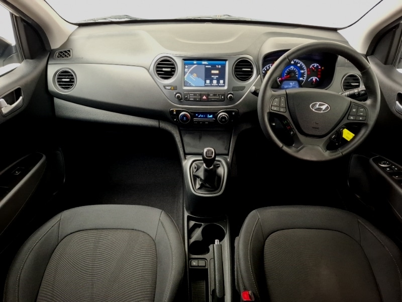 Used Hyundai i10 2017 for sale - 77183807: Photo 2